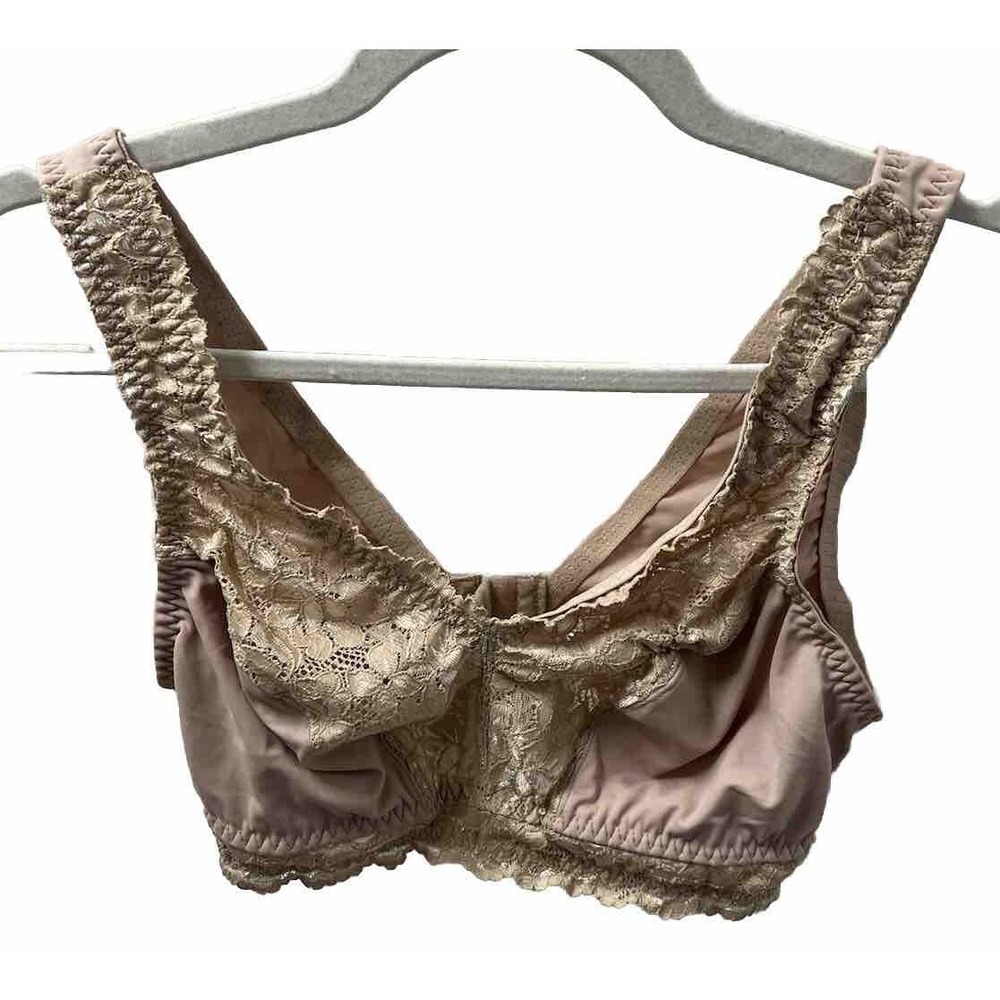 Breezies Smoothing Control Lace Wirefree Bra Nude Size Large NWOT